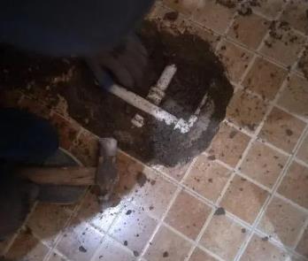 宁城卫生间漏水维修公司为您分享下卫生间渗水如何处理及注意事项
